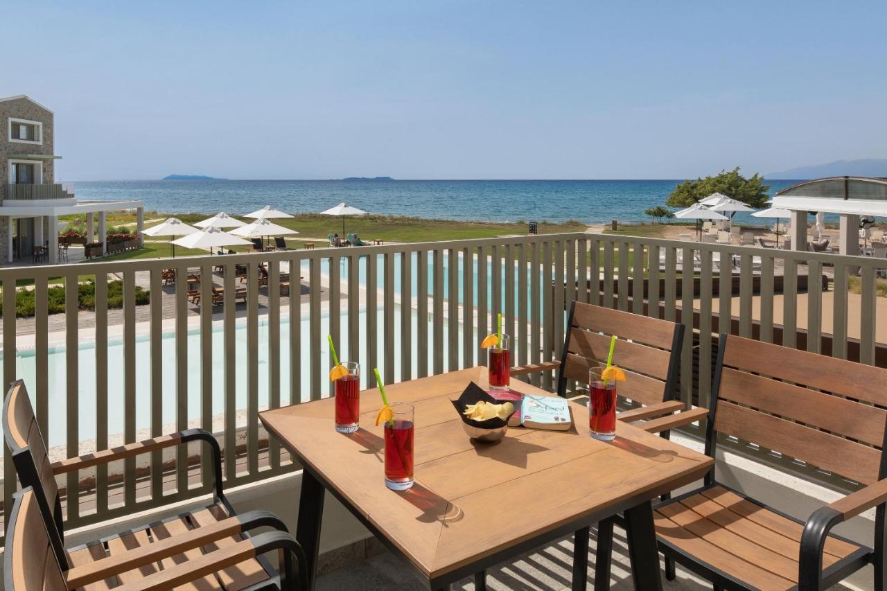 Thalassa Suites Almiros Beach Rum bild